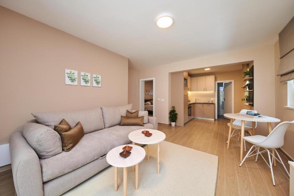 Apartments Martello Garden Porec Exterior photo