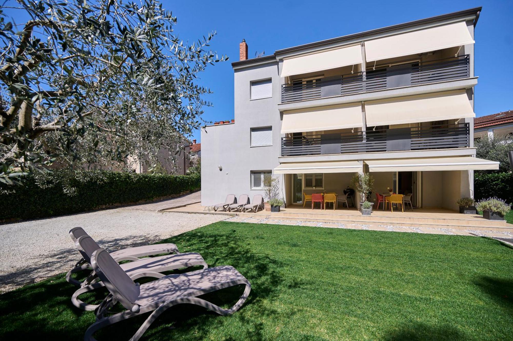 Apartments Martello Garden Porec Exterior photo
